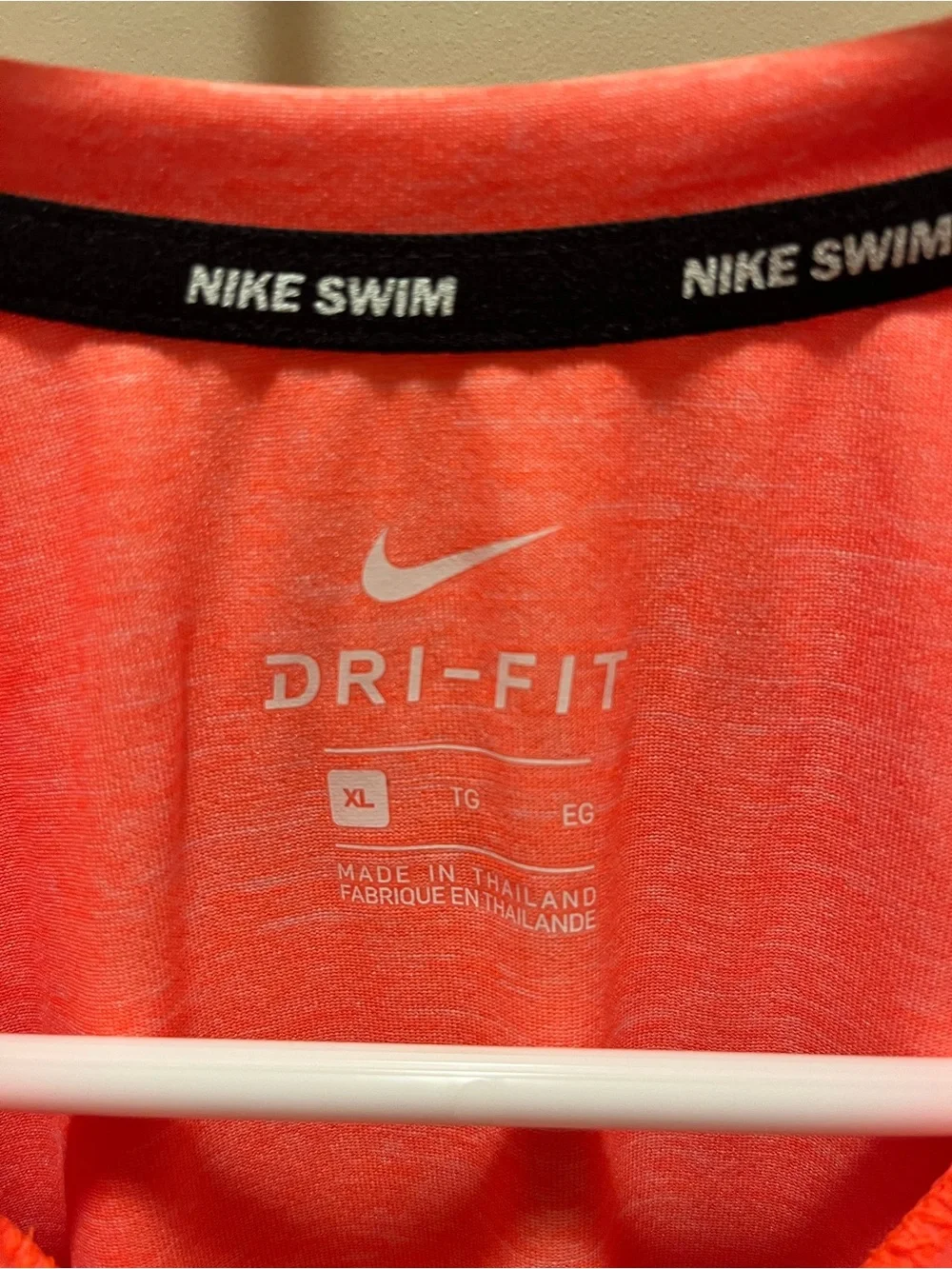 Nike Men’s Short Sleeve Performance Tee in Coral